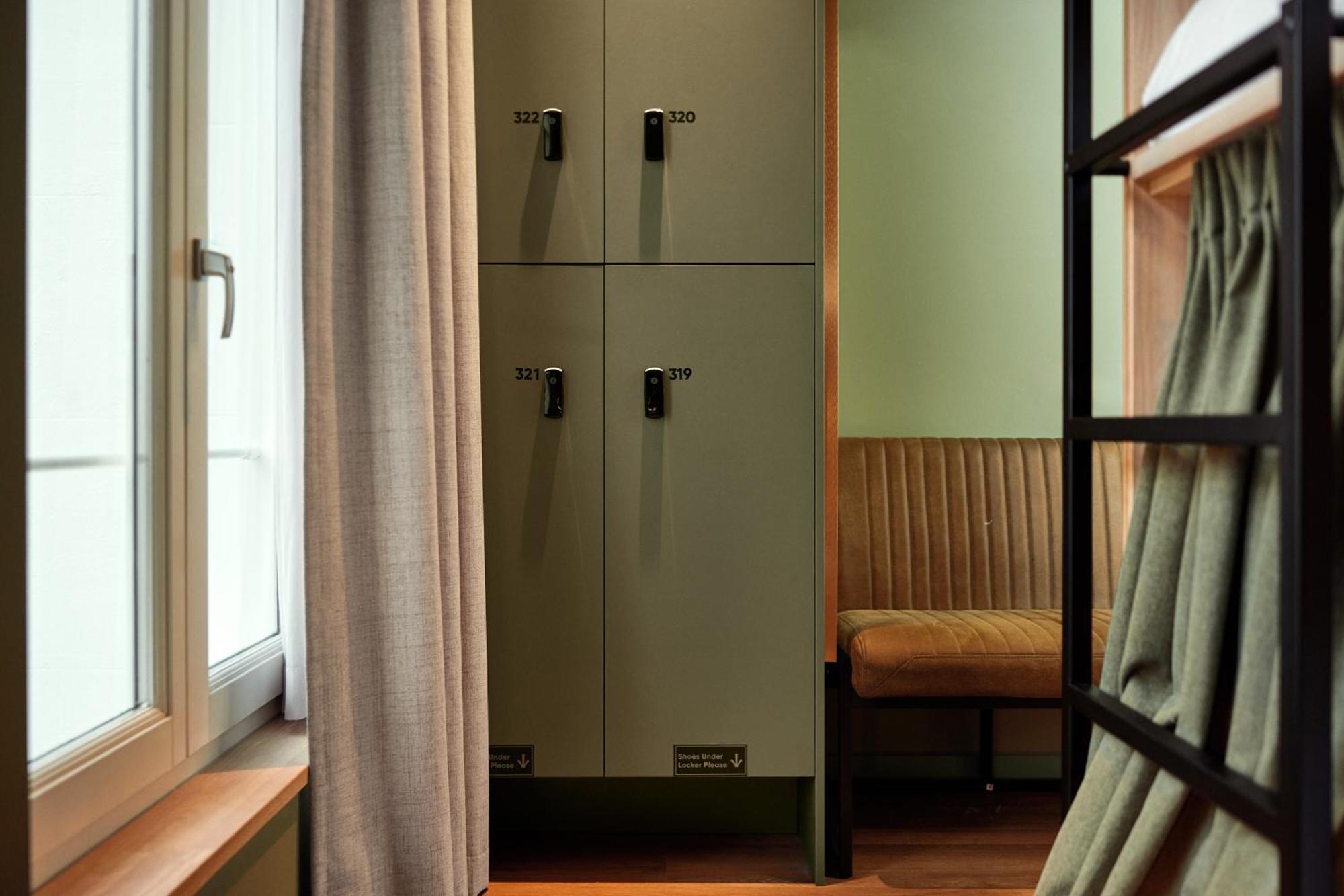 The Elephant Hostel Amszterdam Kültér fotó